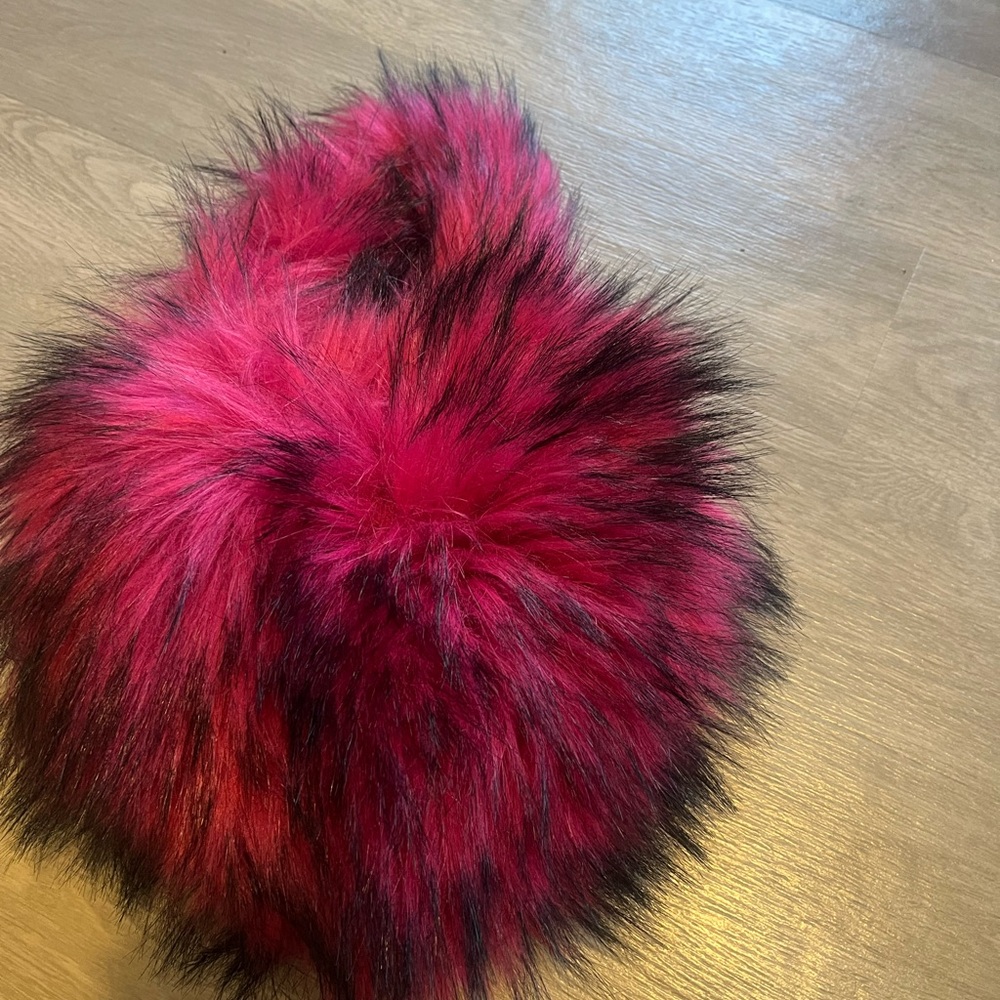 Fuchsia Pink Faux Fur Purse - Picture 3 of 4